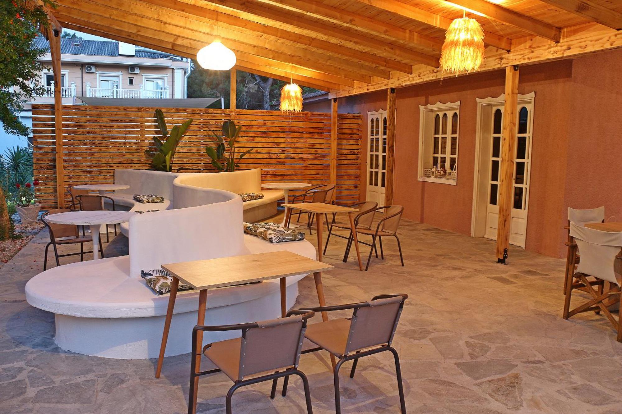 Kristal Hotel Prínos المظهر الخارجي الصورة